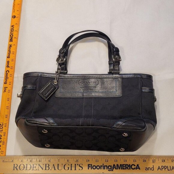 Coach Handbags - Vintage Coach handbag.